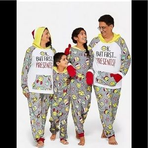 Justice Unisex Holiday Christmas Emoji Pajama One Piece Size 18/20 Plus